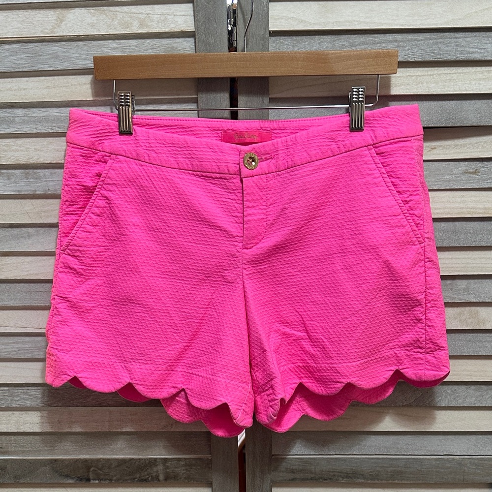 Lilly Pulitzer Bright Pink Scallop Hem Shorts